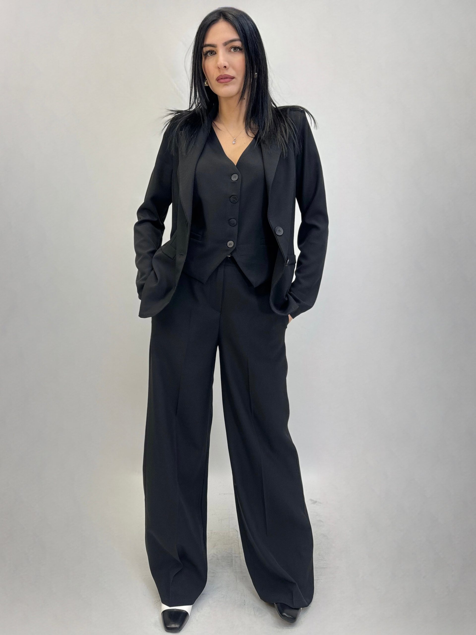 Completo elegante gilet giacca e pantaloni - immagine 2